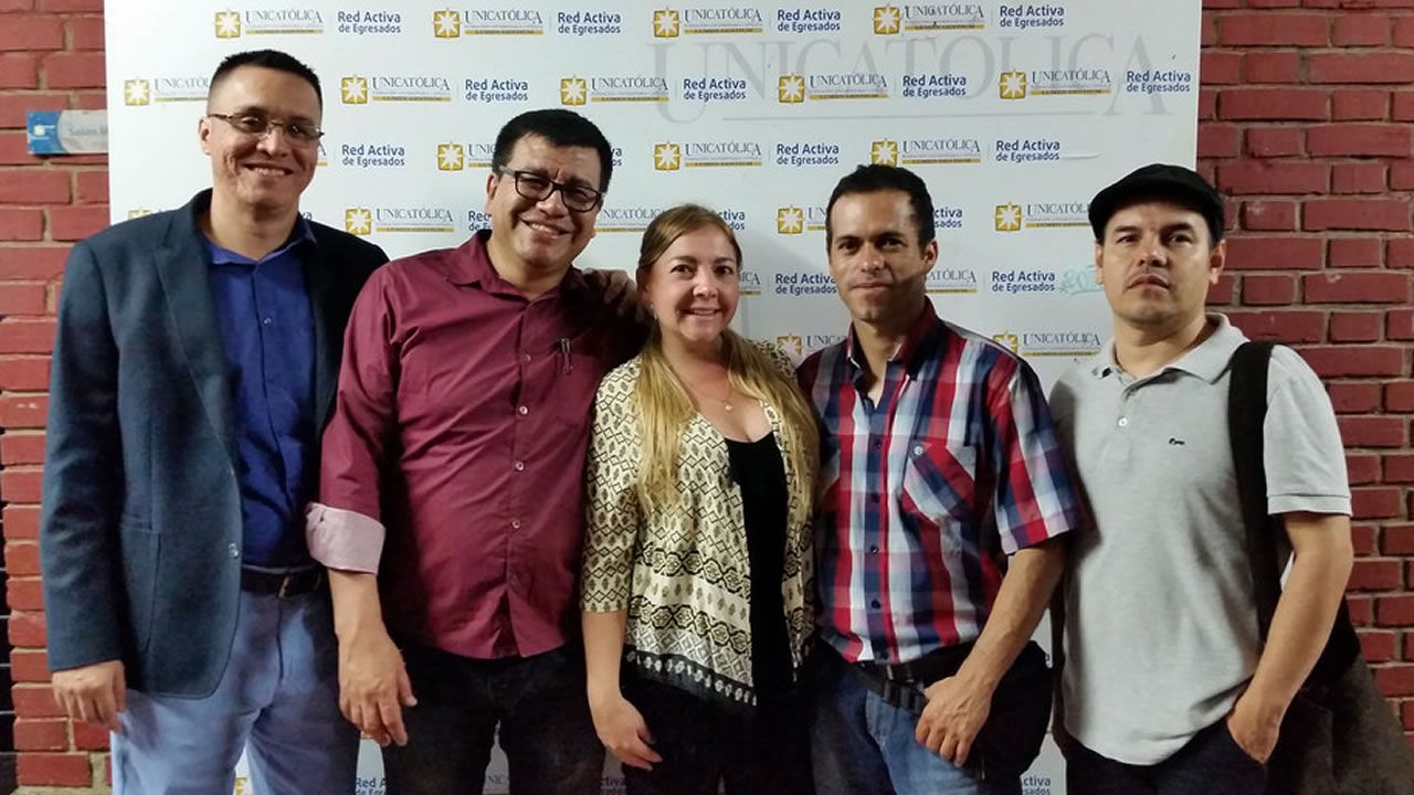 Egresados de la Facultad de Educación se reencontraron en la ‘Noche Bohemia’